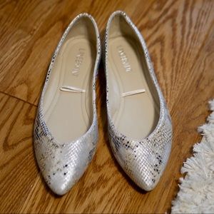 Lane Bryant Shimmery Faux Snakeskin Flats | 9W